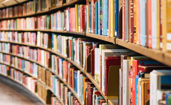 Foto einer Bibliothek